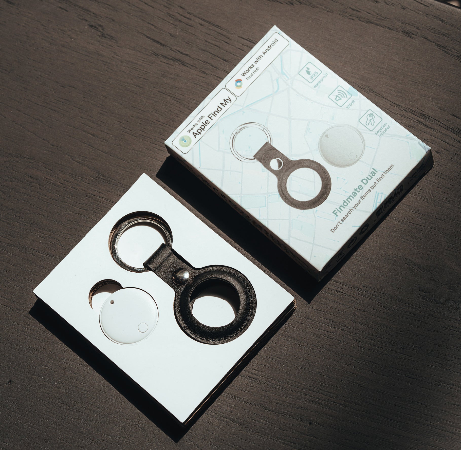 Findmate Dual with packaging and keychain holder